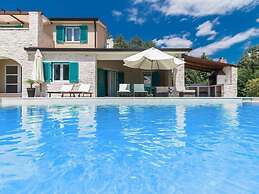 Villa Martha Comfortable Holiday Residence