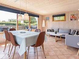 6 Person Holiday Home in Dannemare