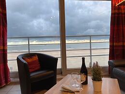 Cosy Apartment Directly on the Beach in Knokke