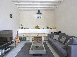 Cosy Holiday Home With Garden