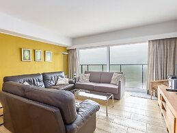 Apartment on the 9th Floor for Family