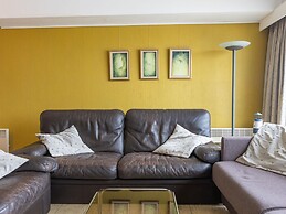 Apartment on the 9th Floor for Family