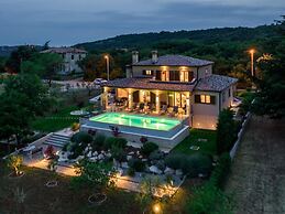 Villa With Pool Surrounded by Woods in Labin