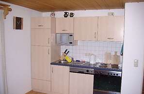 Hirschbichler Modern Retreat