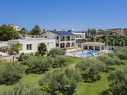 Villa Zuccon Comfortable Holiday Residence