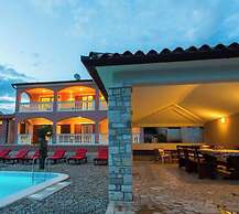 Villa Zuccon Comfortable Holiday Residence