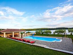 Villa Zuccon Comfortable Holiday Residence