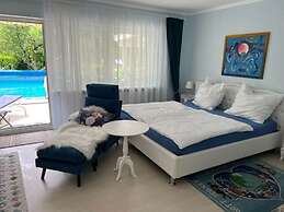 Uitzicht op het Zwembad