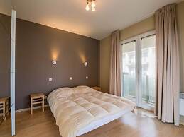 Sandbank 102 Close to the Beach