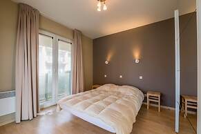 Sandbank 102 Close to the Beach