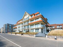 Sandbank 102 Close to the Beach