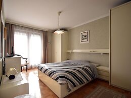 James Ensor 0304 Apartment With sea View