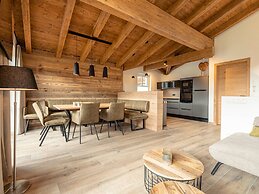 Luxurious Chalet With Sauna Near the Bathing Lake