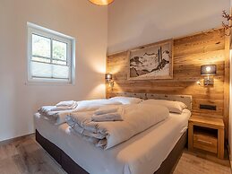 Luxurious Chalet With Sauna Near the Bathing Lake