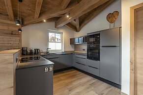 Luxurious Chalet With Sauna Near the Bathing Lake