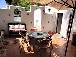 Belvilla by OYO Casa Tata