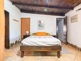 Belvilla by OYO Casa Tata