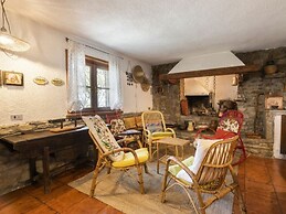 Villa Montecchio Comfortable Holiday Residence