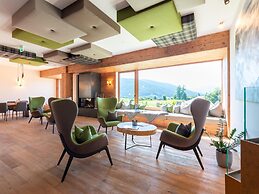 Lovely Chalet in Wolting With Natural Pond
