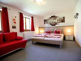 Rossfeld Modern Retreat