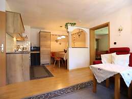 Rossfeld Modern Retreat