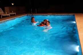 Apartments Villa Dona -two Bedroom Apartment With Shared Swimming Pool