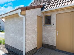 Cozy Holiday Home on the Westhinder Domain