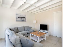 Cozy Holiday Home on the Westhinder Domain