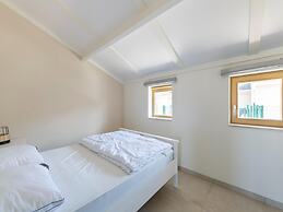 Cozy Holiday Home on the Westhinder Domain