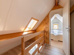 Cozy Holiday Home on the Westhinder Domain