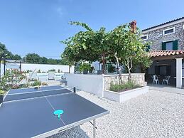 Villa Barbara Comfortable Holiday Residence