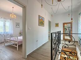 Villa Barbara Comfortable Holiday Residence