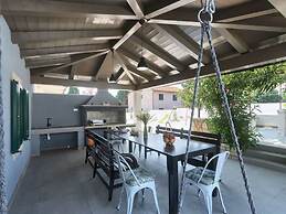 Villa Barbara Comfortable Holiday Residence