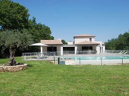 Holiday Home Villa Saint Genies