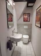 15 Bohler Brise Modern Retreat