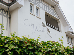 Cosy Nook Apartment in a Historical Villa