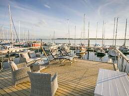 Antje Frieda Comfortable Holiday Residence