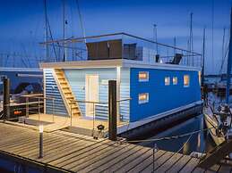 Antje Frieda Comfortable Holiday Residence