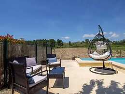 Holiday Home With Shared Pool in Luberon