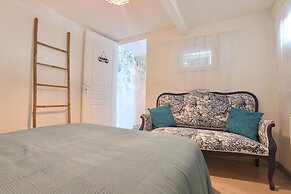 Holiday Home With Shared Pool in Luberon