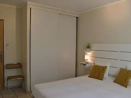 Magnificent Holiday Home With Pool