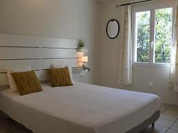 Magnificent Holiday Home With Pool