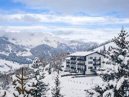 Apartment With Infinity Pool