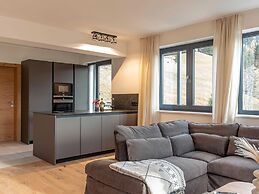 Apartment With Infinity Pool