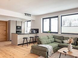 Apartment With Infinity Pool