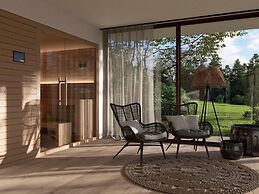 Apartment With Infinity Pool