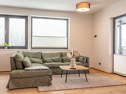 Apartment With Infinity Pool