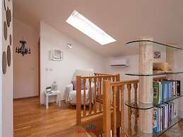 Sunshine Comfortable Holiday Residence