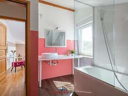 Sunshine Comfortable Holiday Residence