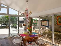 Sunshine Comfortable Holiday Residence